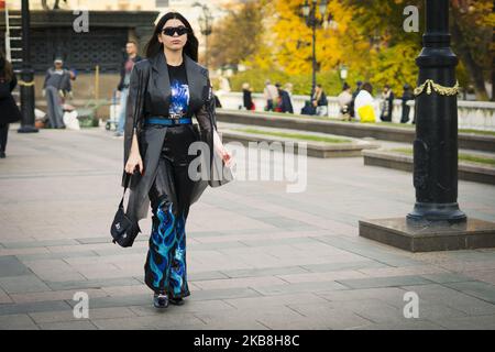 People take part in the Street Style Mercedes Benz-Fashion Week Russia Spring/Summer 2020 - Day 3, on October 17, 2019 in Moscow, Russia. (Photo by Nataliya Petrova/NurPhoto) Stock Photo