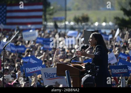 Rep. Alexandria Ocasio-Cortez announces her support for Democratic Presidential hopeful Sen. Bernie Sanders during a Bernies Back rally in Queens, NY, on October 19, 2019. (Photo by Bastiaan Slabbers/NurPhoto) Stock Photo