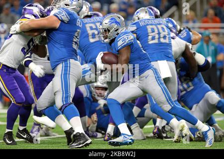 Detroit Lions running back Kerryon Johnson (33) in the first half of an NFL  football game against the Los Angeles Chargers in Detroit, Sunday, Sept.  15, 2019. (AP Photo/Duane Burleson Stock Photo - Alamy