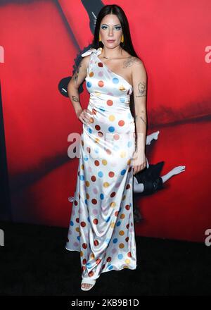HOLLYWOOD, LOS ANGELES, CALIFORNIA, USA - OCTOBER 26: Singer Halsey arrives at FX's 'American Horror Story' 100th Episode Celebration held at the Hollywood Forever Cemetery on October 26, 2019 in Hollywood, Los Angeles, California, United States. (Photo by Xavier Collin/Image Press Agency/NurPhoto) Stock Photo