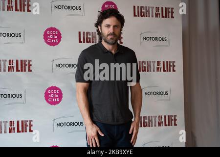 The actor Casey Affleck attends the photocall of the movie 'Light of my life' at the Bernini Bristol Hotel in Rome, on November 3 2019 in Rome, Italy. (Photo by Luca Carlino/NurPhoto) Stock Photo