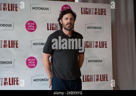 The actor Casey Affleck attends the photocall of the movie 'Light of my life' at the Bernini Bristol Hotel in Rome, on November 3 2019 in Rome, Italy. (Photo by Luca Carlino/NurPhoto) Stock Photo