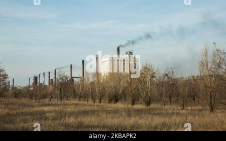 General view of Avdiivka Coke and Chemical Plant in Avdiivka, Ukraine, November 7, 2019. Avdiivka Coke and Chemical Plant, part of the Rinat Akhmetov and Vadym Novinsky's Metinvest holding, received approval for coal supplies from the Russian company Severstal Management (Photo by Sergii Kharchenko/NurPhoto) Stock Photo