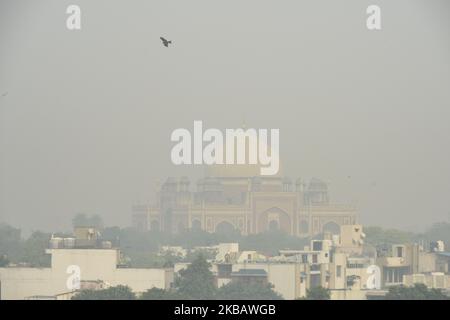 A view of Humayun's Tomb as smog engulfs the capital worsening the air pollution to 'Severe' category in New Delhi, India on 14 November 2019. (Photo by Indraneel Chowdhury/NurPhoto) Stock Photo