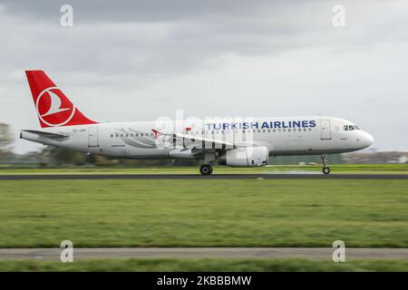 Turkish Airlines Airbus A320-200 aircraft as seen on final approach landing at Amsterdam Schiphol International Airport AMS EHAM in The Netherlands on 27 October 2019. The airplane has the registration TC-JPK and name Erdek. Turkish Airlines TK THY the national flag carrier airline and Star Alliance aviation alliance member connects the Dutch city with the capital of Turkey Istanbul IST main airport and Istanbul Sabiha Gokcen SAW on a daily basis. (Photo by Nicolas Economou/NurPhoto) Stock Photo