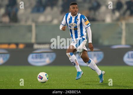 Jos Machin of Pescara Calcio during the Italian Serie B 2019/2020 match between Pescara Calcio 1936 and U.S. Cremonese at Stadio Adriatico Giovanni Cornacchia on November 22, 2019 in Pescara, Italy. (Photo by Danilo Di Giovanni/NurPhoto) Stock Photo