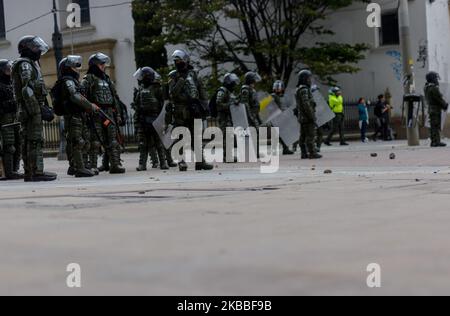 Soldiers stand guard at Bolivar Square in downtown Bogota on November 23, 2019, following mass demonstrations against President Ivan Duque's right-wing government. (Photo by Vanessa Gonzalez/NurPhoto) Stock Photo