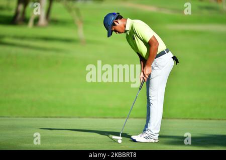 Photo action Tanapoom Kaewjoey during 21st Sarawak International Junior Golf Championship Final Round at Sarawak Golf Club on November 28, 2019 in Kuching ,Sarawak , Malaysia. (Photo by Muhammad Amir Abidin/NurPhoto) Stock Photo