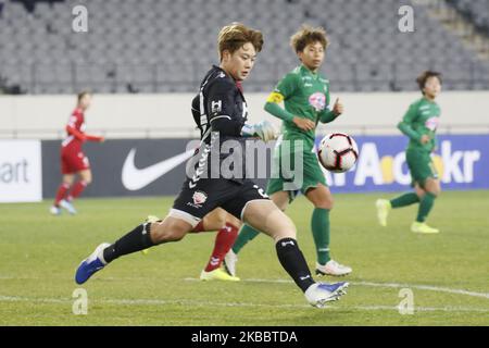 Min-jeong Kim, goalkeeper of Hyundai Steel Red Angels in action during an Women's Club Championship 2019-FIFA/AFC Pilot Tournament between Incheon Hyundai Steel Red Angels v Nippon TV Beleza on 28 November 2019 at Yongin Citizens Park in Yongin, South Korea. (Photo by Seung-il Ryu/NurPhoto) Stock Photo