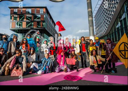 The XR models are posing after the XR Fashion show that took place in Utrecht, on November 29th, 2019. (Photo by Romy Arroyo Fernandez/NurPhoto) Stock Photo