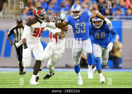 Tampa Bay Buccaneers sign veteran outside linebacker Sam Acho