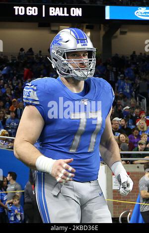 Detroit Lions center Frank Ragnow (77) blocks against the Minnesota ...