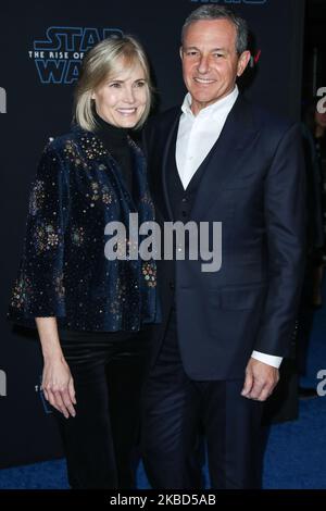 HOLLYWOOD, LOS ANGELES, CALIFORNIA, USA - DECEMBER 16: Willow Bay and husband/Chief Executive Officer of Disney Bob Iger arrive at the World Premiere Of Disney's 'Star Wars: The Rise Of Skywalker' held at the El Capitan Theatre on December 16, 2019 in Hollywood, Los Angeles, California, United States. (Photo by Xavier Collin/Image Press Agency/NurPhoto) Stock Photo