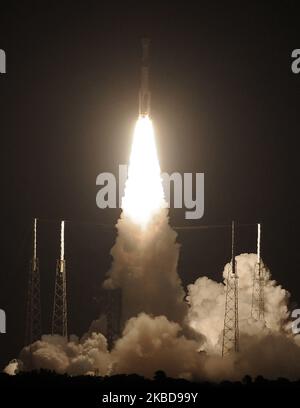 A United Launch Alliance Atlas V rocket carrying the Boeing CST-100 Starliner spacecraft lifts off from Space Launch Complex 41 at Cape Canaveral Air Force Station on an unmanned orbital flight test mission to the International Space Station (ISS) on December 20, 2019 in Cape Canaveral, Florida. As a successor to the Space Shuttle, the spacecraft is designed to carry astronauts and cargo to the ISS. (Photo by Paul Hennessy/NurPhoto) Stock Photo