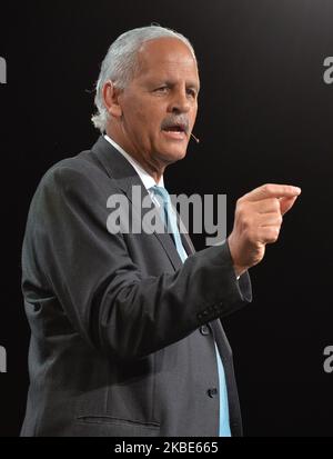 Stedman Graham, a leadership expert and NY Times best-selling author, speaks at Pendulum Summit, World's Leading Business and Self-Empowerment Summit, in Dublin Convention Center. On thursday, 9 January 2020, in Dublin, Ireland. (Photo by Artur Widak/NurPhoto) Stock Photo