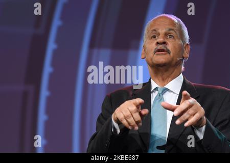 Stedman Graham, a leadership expert and NY Times best-selling author, speaks at Pendulum Summit, World's Leading Business and Self-Empowerment Summit, in Dublin Convention Center. On thursday, 9 January 2020, in Dublin, Ireland. (Photo by Artur Widak/NurPhoto) Stock Photo