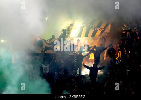 Sporting's supporters during the Portuguese League football match between Sporting CP and SL Benfica at Jose Alvalade stadium in Lisbon, Portugal on January 17, 2020. (Photo by Pedro FiÃºza/NurPhoto) Stock Photo