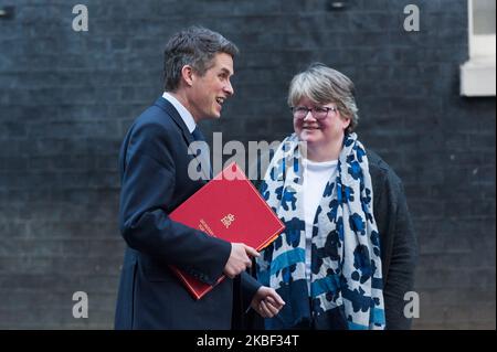 Secretary of State for Education Gavin Williamson (L) and Secretary of State for Work and Pensions Therese Coffey (R) attend a weekly Cabinet meeting in Downing Street in central London on 21 January, 2020 in London, England. (Photo by WIktor Szymanowicz/NurPhoto) Stock Photo