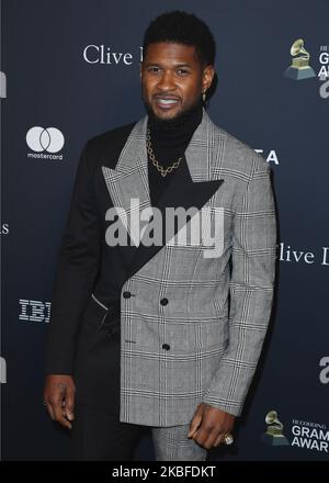 BEVERLY HILLS, LOS ANGELES, CALIFORNIA, USA - JANUARY 25: Usher arrives at The Recording Academy And Clive Davis' 2020 Pre-GRAMMY Gala held at The Beverly Hilton Hotel on January 25, 2020 in Beverly Hills, Los Angeles, California, United States. (Photo by Xavier Collin/Image Press Agency/NurPhoto) Stock Photo