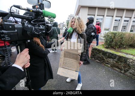 Protestors demonstrate for a greater inclusion of people with disabilies in front of the Departemental Center for Disabled Persons (Maison départementale des personnes handicapées MDPH) in Nanterre, in the inner suburbs of Paris, on February 11, 2020, the day when a National Conference on Disability (CNH) is held at the Élysée Palace,chaired by the French president Emmanuel Macron . (Photo by Michel Stoupak/NurPhoto) Stock Photo