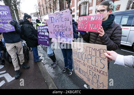 Protestors demonstrate for a greater inclusion of people with disabilies in front of the Departemental Center for Disabled Persons (Maison départementale des personnes handicapées MDPH) in Nanterre, in the inner suburbs of Paris, on February 11, 2020, the day when a National Conference on Disability (CNH) is held at the Élysée Palace,chaired by the French president Emmanuel Macron . (Photo by Michel Stoupak/NurPhoto) Stock Photo