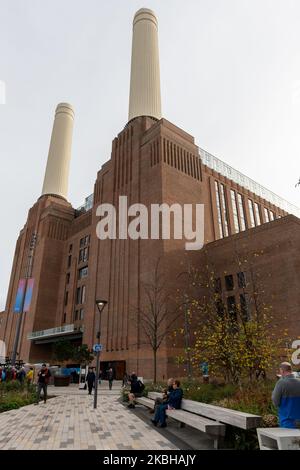 London. UK- 11.02.2022. The walkway leading to the river side entrance of Battersea Power Station. Stock Photo