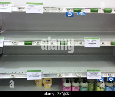 March 11, 2020 - Orlando, Florida, United States - Empty shelves are seen at a Publix supermarket on March 11, 2020 in Orlando, Florida as people stock up on hand sanitizer and other personal hygiene products due to the Covid-19 (coronavirus) outbreak. (Photo by Paul Hennessy/NurPhoto) Stock Photo