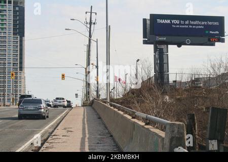 Sign thanking healthcare workers during the novel coronavirus (COVID-19) in Vaughan, Ontario, Canada on April 12, 2020. (Photo by Creative Touch Imaging Ltd./NurPhoto) Stock Photo