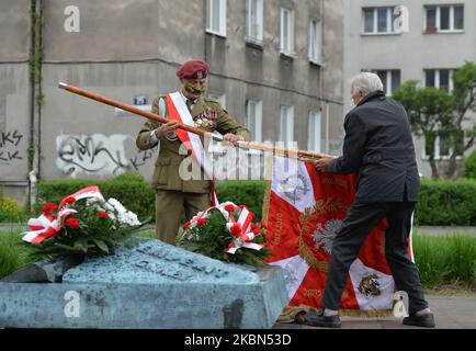 Major Jan Stachow (born in 1929), a former soldier and still active amateur athlete arrives at Daszynski Avenue to celebrate May Day outside the Monument to the Military Actions of the Proletariat in Krakow. On Friday, May 1, 2020, in Krakow, Poland. (Photo by Artur Widak/NurPhoto) Stock Photo