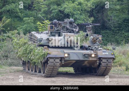 South Korean Military take part in an drill near DMZ in Paju, South Korea, on June 18, 2020. South Korea's top security officials had discussions Thursday on heightened tensions with North Korea during their weekly National Security Council (NSC) meeting, Cheong Wa Dae said. The NSC's standing committee session was chaired by Chung Eui-yong, director of national security at the presidential office. (Photo by Seung-il Ryu/NurPhoto) Stock Photo