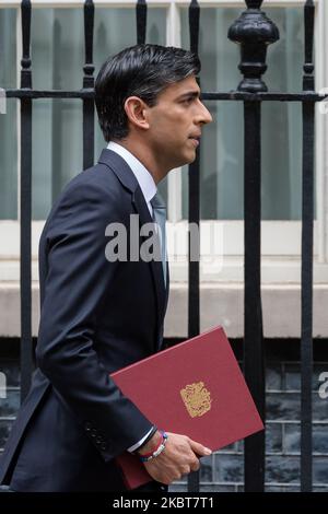 Chancellor of the Exchequer Rishi Sunak leaves 11 Downing Street in central London to deliver the Summer Statement in the House of Commons on 08 July, 2020 in London, England. The Chancellor is due to set out the details of the next stage of government’s plan to secure the economic recovery following the impact of the coronavirus pandemic. (Photo by WIktor Szymanowicz/NurPhoto) Stock Photo