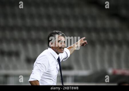 Brescia coach Diego Lopez gestures during the Serie A football match n.31 TORINO - BRESCIA on July 08, 2020 at the Stadio Olimpico Grande Torino in Turin, Piedmont, Italy. (Photo by Matteo Bottanelli/NurPhoto) Stock Photo