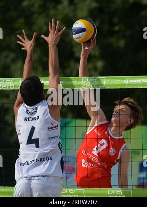 Asseco Resovia (Red) vs Grupa Azoty ZAKSA Kedzierzyn-Kozle (White) volleyball match, during the PreZero Grand Prix tournament in Krakow, at KS Wanda Krakow sports complex. The best volleyball players from PlusLiga, TAURON Liga, meet in Krakow this weekend during the first off three tournaments of the PreZero Grand Prix. On Saturday, July 25, 2020, in Krakow, Lesser Poland Voivodeship, Poland. (Photo by Artur Widak/NurPhoto) Stock Photo