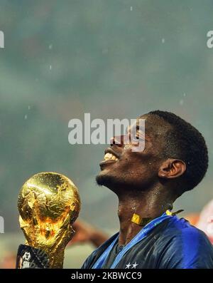 Paul Pogba with the world cup trophy the FIFA World Cup match France versus Croatia at Luzhniki Stadium, Moscow, Russia on July 15, 2018. (Photo by Ulrik Pedersen/NurPhoto) Stock Photo