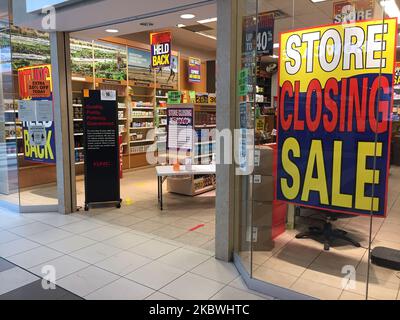 One of the many stores forced to close due to the financial strain of the 4-month lockdown seen during the novel coronavirus (COVID-19) pandemic in Toronto, Ontario, Canada on July 31, 2020. Ontario has entered 'stage 3' of the 3 stage reopening plan following a 4-month lockdown to flatten the curve of the virus. Some three million jobs were lost in Canada over March and April due to the pandemic, and 2.5 million more had their hours and earnings slashed. By last month, some 3.1 million were affected by the pandemic, including 1.4 million who weren't at work due to COVID-19. (Photo by Creative Stock Photo