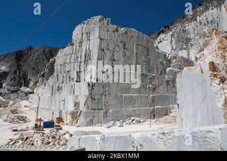 The landscape of the quarries of Colonnata. The Carrara quarries were famous through millennia and have been Statuario, a pure white marble now extinct. Carrara marble has been used since the time of Ancient Rome and it was also used in many sculptures of the Renaissance including Michelangelo's David. In Massa Carrara, Tuscany, Apuan Alps, Italy, on July 29, 2020. (Photo by Mauro Ujetto/NurPhoto) Stock Photo