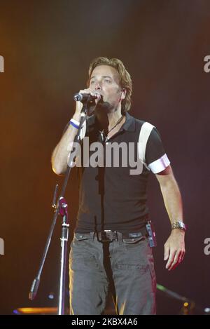 CCM Musician Michael W. Smith performs on the stage at USFK Garryson Hall in Seoul, South Korea on July 3, 2005. (Photo by Seung-il Ryu/NurPhoto) Stock Photo