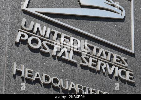 Sign of Unite State Post Service (USPS) Headquarters, on August 18, 2020 in Washington DC, USA. (Photo by Lenin Nolly/NurPhoto) Stock Photo