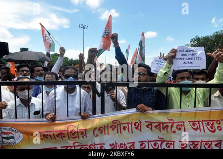 Congress leaders with APCC members stage a protest over Centre's approval to lease three airports, Jaipur, Guwahati and Thiruvananthapuram, under the public-private partnership (PPP) model, outside LGBI Airport in Guwahati, India on August 24,2020. (Photo by Anuwar Hazarika/NurPhoto) Stock Photo