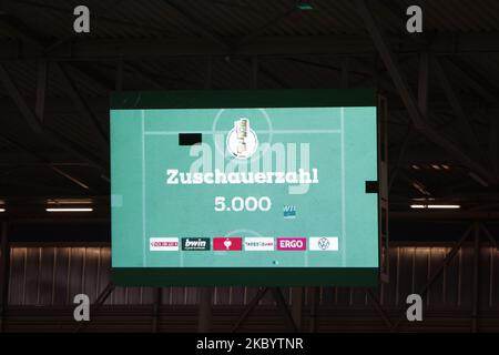 Scoreboard with the number of supportes during the DFB Cup first round match between 1. FC Magdeburg and SV Darmstadt 98 at MDCC-Arena on September 13, 2020 in Magdeburg, Germany. (Photo by Peter Niedung/NurPhoto) Stock Photo