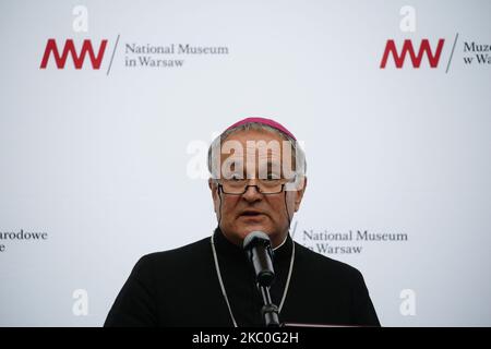 A bishop gives a speech at the National Museum during the unveiling of the 'Poisoned Source' artwork in Warsaw, Poland on September 24, 2020. Today the National Musuem in Warsaw unveiled a sculpture of the late pope John Paul II upholding a meteorite by artist Jerzy Kalina. The sculpture is controversial and has been widely criticised for reflecting and supporting the outlook of Poland's ultra-conservative, Catholic government. (Photo by Jaap Arriens/NurPhoto) Stock Photo