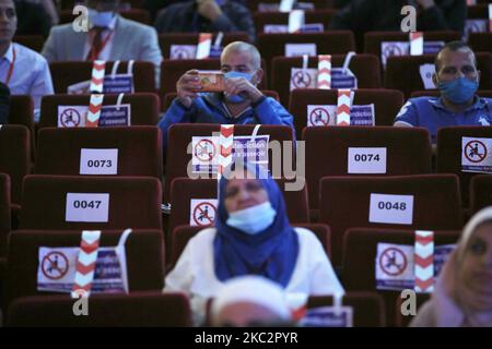 Prime Minister Abdelaziz Djerad meets with civil society on the constitutional amendment project in Algiers, Algeria, October 27, 2020 (Photo by Billal Bensalem/NurPhoto) Stock Photo