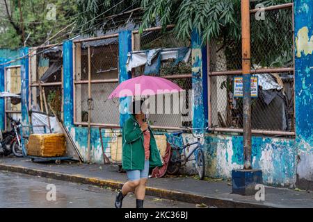 A scene from Tondo, Manila before Typhoon Goni. Metro Manila, Philippines on November 1, 2020. Super Typhoon Goni, the world's most powerful storm in four years, crashed through the Philippines on Sunday, smashing buildings, toppling trees, and causing floods and mudslides. (Photo by Mohd Sarajan/NurPhoto) Stock Photo