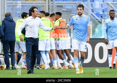 Simone Inzaghi manager of SS Lazio celebrates the equalizer of Felipe Caicedo of SS Lazio with Francesco Acerbi of SS Lazio during the Serie A match between SS Lazio and Juventus FC at Stadio Olimpico, Rome, Italy on 8 November 2020. (Photo by Giuseppe Maffia/NurPhoto) Stock Photo