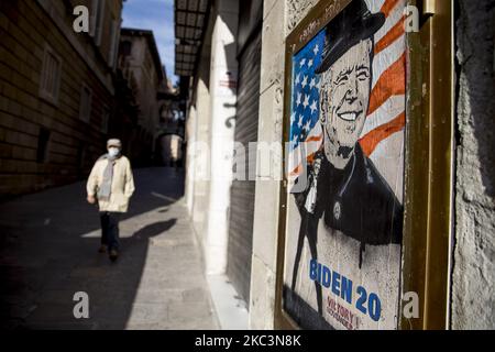 A TVBoy graffiti celebrates Joe Biden's victory in the US elections on the streets of Barcelona, Catalonia, Spain, on November 9, 2020. (Photo by Albert Llop/NurPhoto) Stock Photo