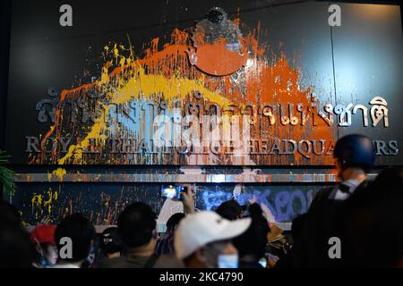 A banner of the Royal Thai Police Headquarters was spray-painted by protesters during an anti-government rally outside the Royal Thai Police Headquarters on November 18, 2020 in Bangkok, Thailand. (Photo by Vachira Vachira/NurPhoto) Stock Photo