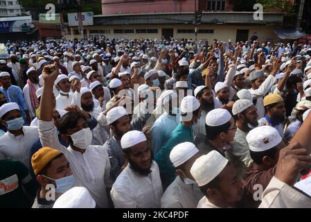 Activist of Muslims stage a protest rally against sculpture construction after Jumma Prayer in Dhaka, Bangladesh, on November 27, 2020 (Photo by Mamunur Rashid/NurPhoto) Stock Photo