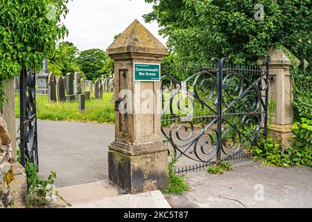 Commonwealth War Graves - Holy Trinity Church, Morecambe, Lancashire, UK Stock Photo