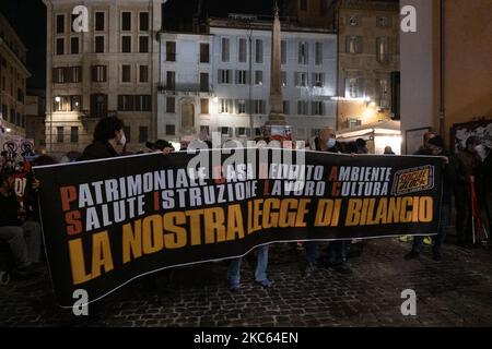 Antifascists, precarious workers, students, movements for the right to housing protest against budget law 2021 and government in Rome, Italy, on December 18, 2020 (Photo by Sirio Tessitore/NurPhoto) Stock Photo