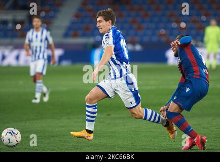 Ahien Munoz of Real Sociedad and Ruben Rochina of Levante UD during the La Liga Santander mach between Levante UD and Real Sociedad at Estadio Ciutat de Valencia on 19 December, 2020 in Valencia, Spain (Photo by Maria Jose Segovia/NurPhoto) Stock Photo